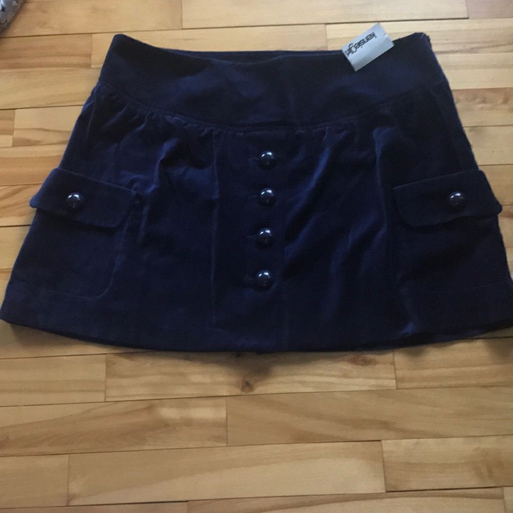 kensiegirl navy velour skirt. NWT. Size 11
